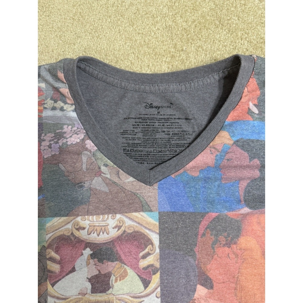 Disney Love Stories Shirt Womens Medium V-Neck Short Sleeve Mickey Lion King - Picture 3 of 7